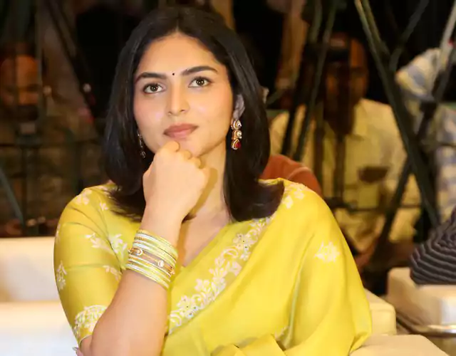 Kayadu Lohar Gorgeous Photos